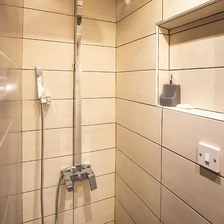 Alexis - Lovely 2-bedroom With Swimming Pool Apartamento Pafos