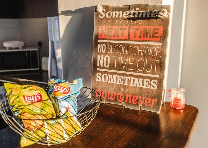 Alexis - Lovely 2-bedroom With Swimming Pool 파포스